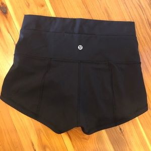 Lululemon high waist booty shorts black